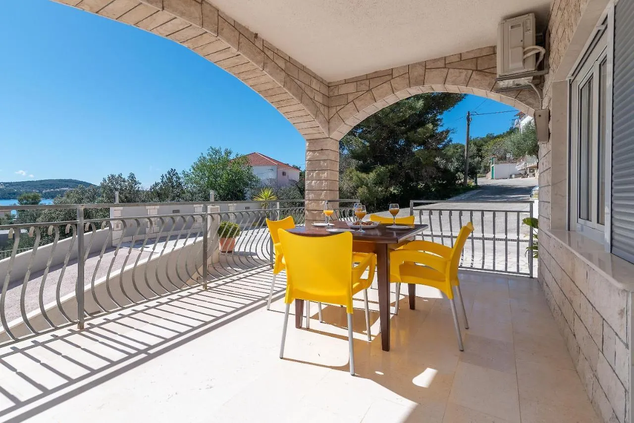 Apartmán Bikaca 1 Trogir 0*,  Chorvatsko